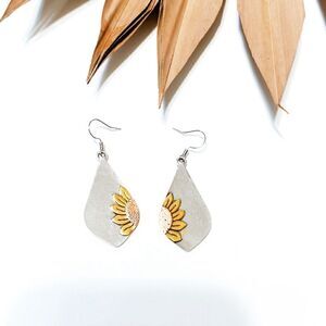 Sunflower dangle earrings S350